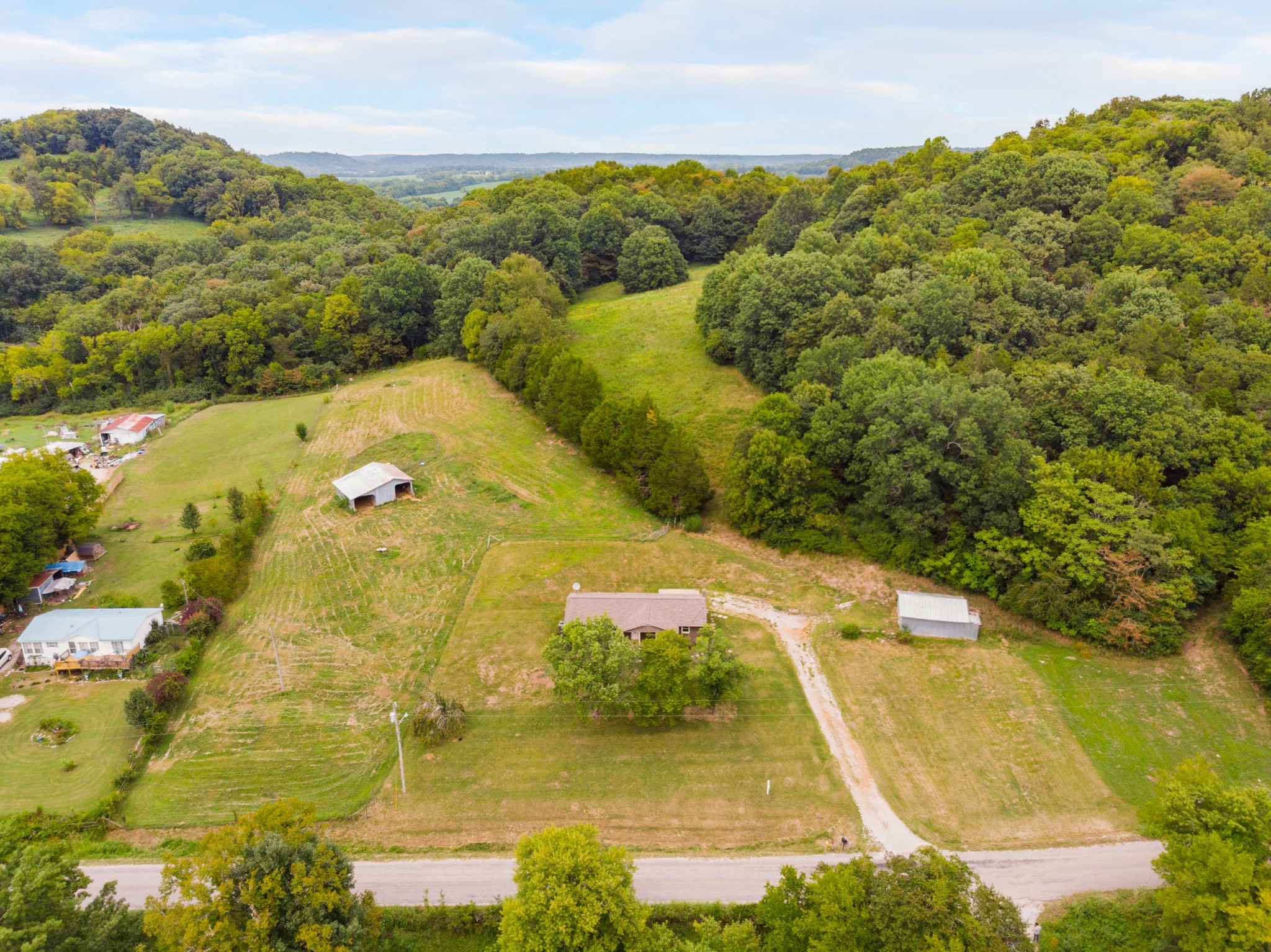 3752 Booker Farm Road Mount Pleasant, TN 38474 - Photo 2 of 27 Gallery Image 2