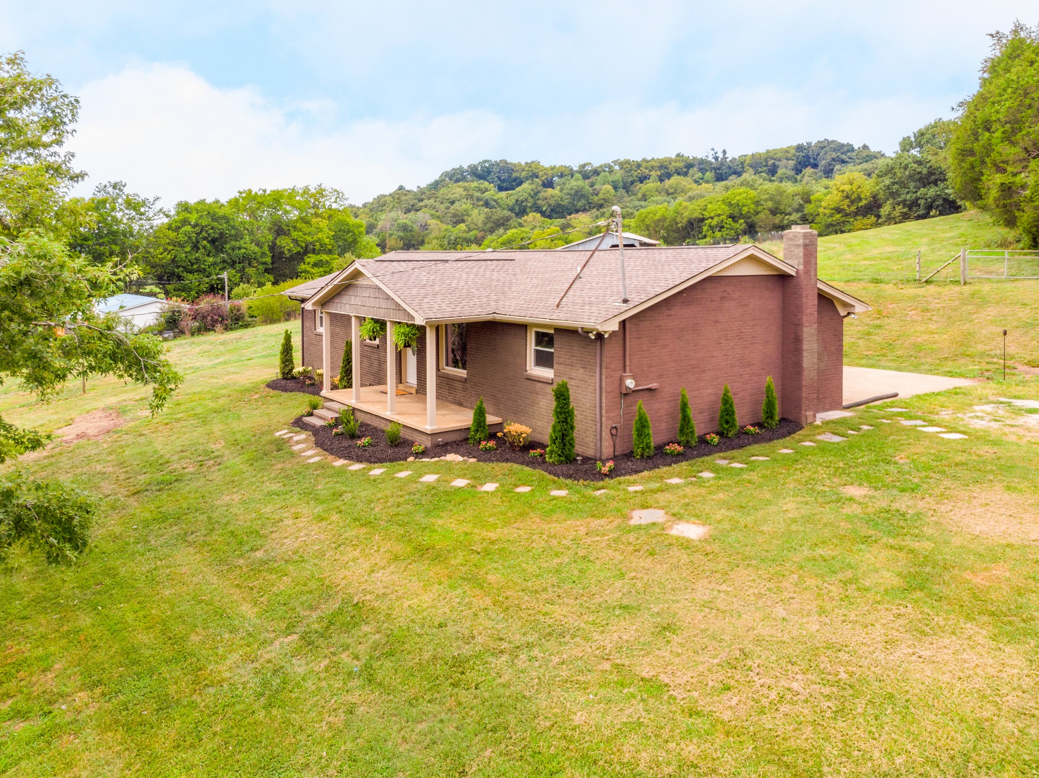 3752 Booker Farm Road Mount Pleasant, TN 38474 - Photo 3 of 27 Gallery Image 3