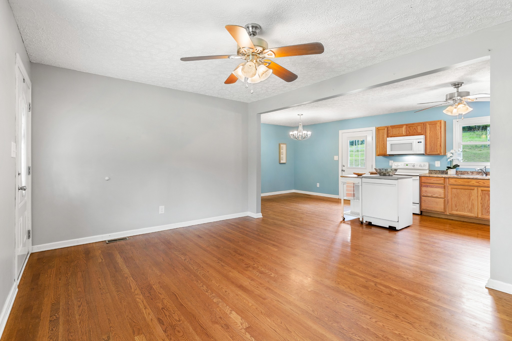 3752 Booker Farm Road Mount Pleasant, TN 38474 - Photo 9 of 27 Gallery Image 9