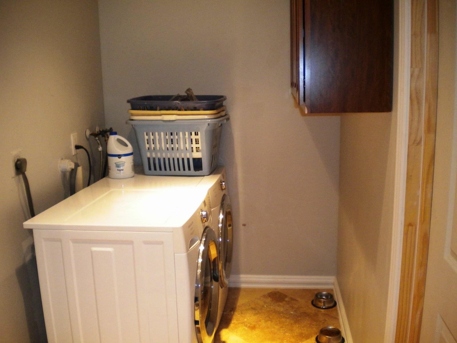 19577 Delaware Circle Boca Raton, FL 33434 - Photo 18 of 29 Laundry Room