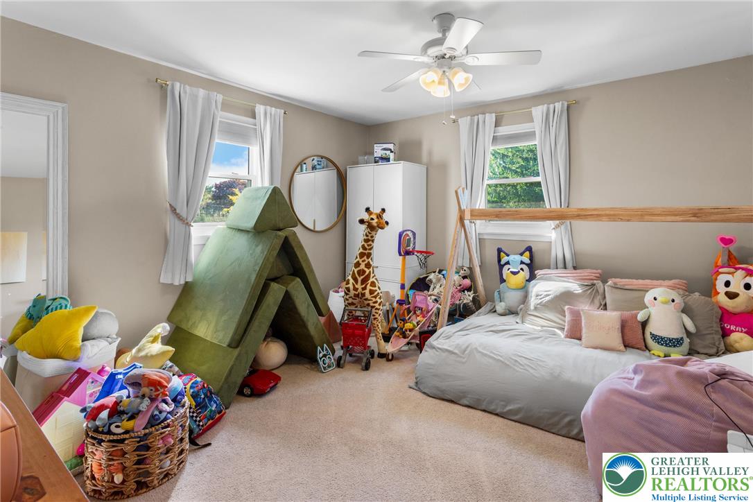 411 Nolf Road Nazareth, PA 18064 - Photo 9 of 25 Gallery Image 9