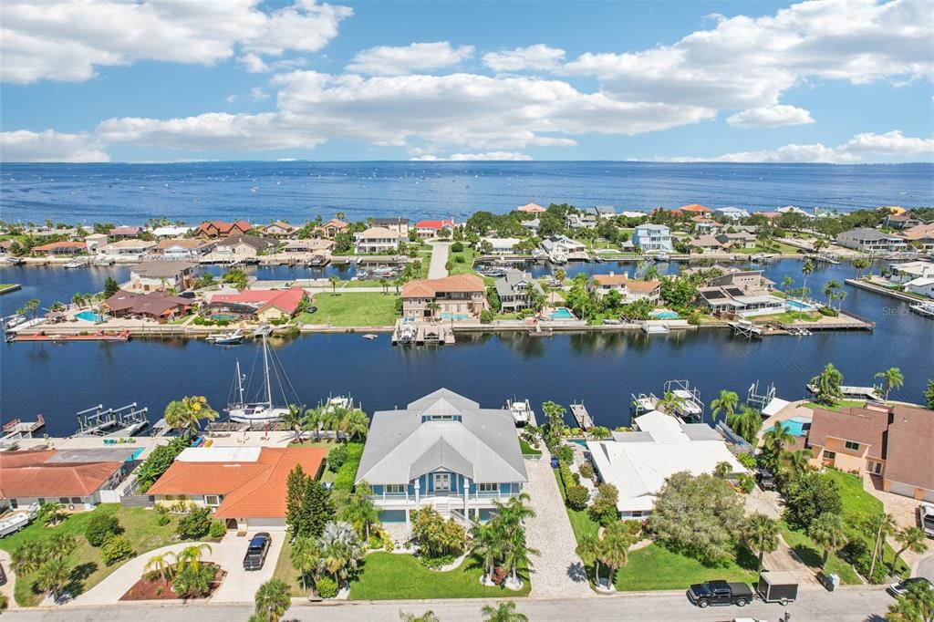 5521 Windward Way New Port Richey, FL 34652 - Photo 2 of 88