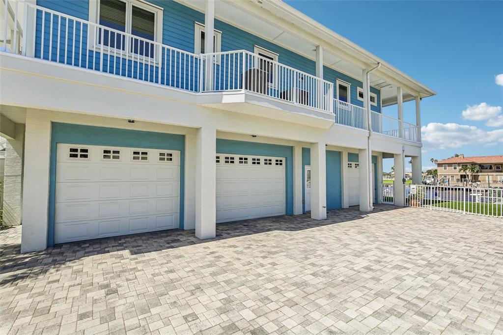 5521 Windward Way New Port Richey, FL 34652 - Photo 6 of 88