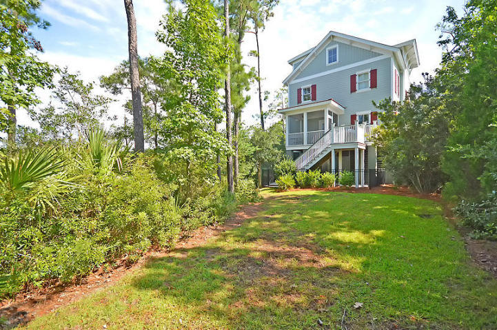 1770 Bergenfield Road Mount Pleasant, SC 29466 - Photo 3 of 43 Lawn Area