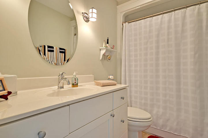 1770 Bergenfield Road Mount Pleasant, SC 29466 - Photo 27 of 43 Additional Full Bathroom