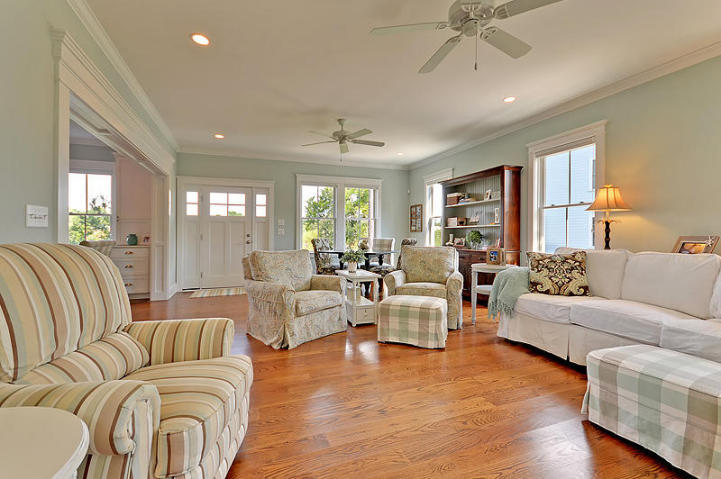 1770 Bergenfield Road Mount Pleasant, SC 29466 - Photo 5 of 43 Family Room/ Living Room