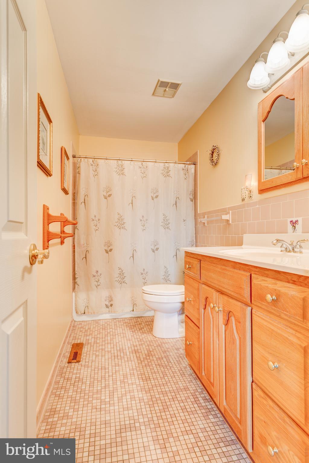 1906 Suffolk Road Finksburg, MD 21048 - Photo 25 of 56