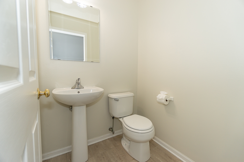 739 Georgian Court Addison, IL 60101 - Photo 16 of 30
