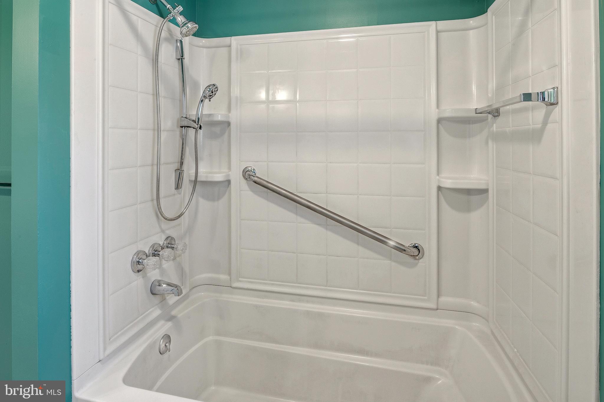 1219 Redcliffe Road Catonsville, MD 21228 - Photo 21 of 45 Bathroom 1 Shower / Tub