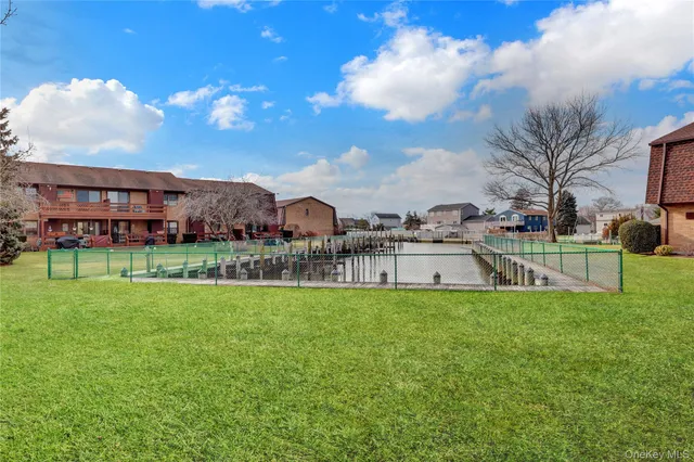 $459,000 | 219 Mariners Way, Copiague, NY 11726