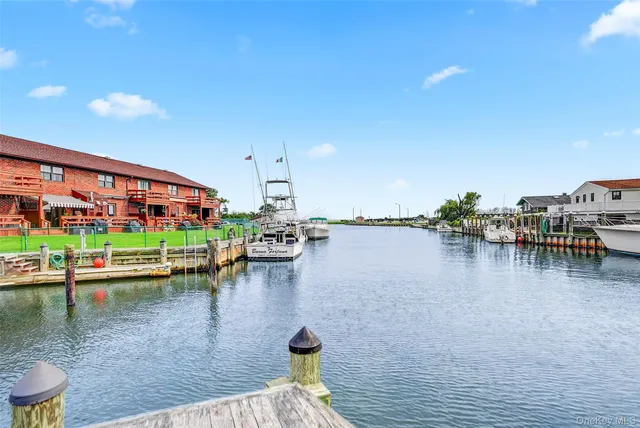 $459,000 | 219 Mariners Way, Copiague, NY 11726