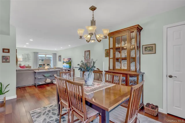 $459,000 | 219 Mariners Way, Copiague, NY 11726