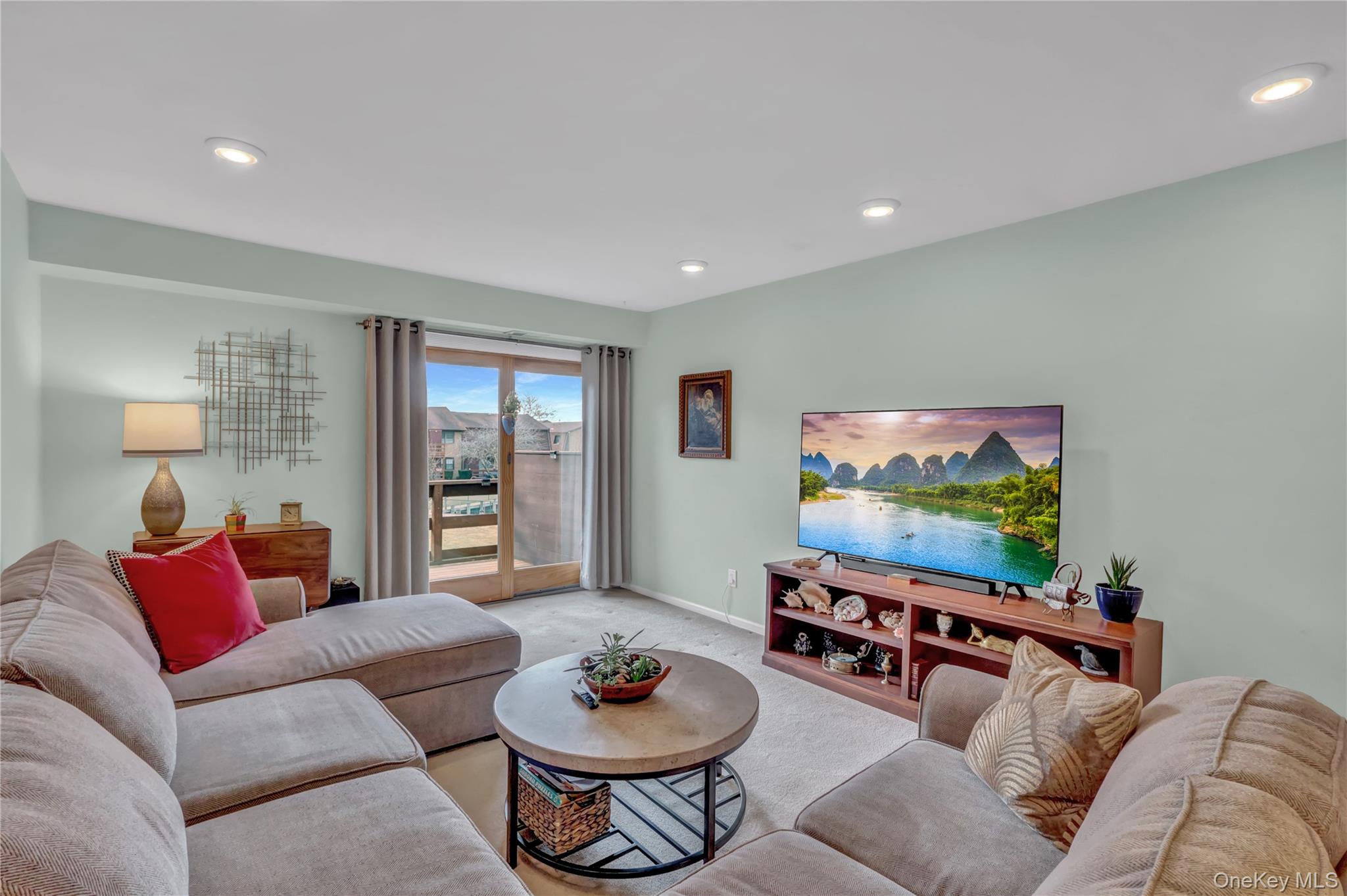 219 Mariners Way Copiague, NY 11726 - Photo 10 of 27 LR, another view