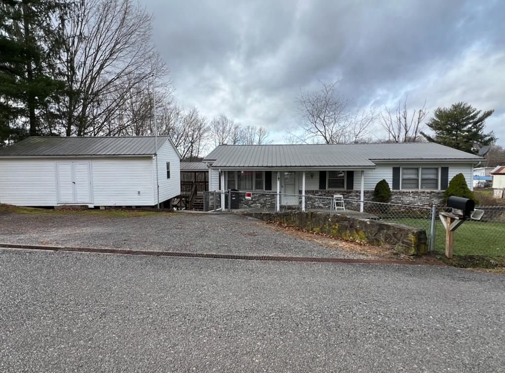 1381 Packing Plant Road Bluefield, WV 24701 - Photo 1 of 1 Gallery Image 1