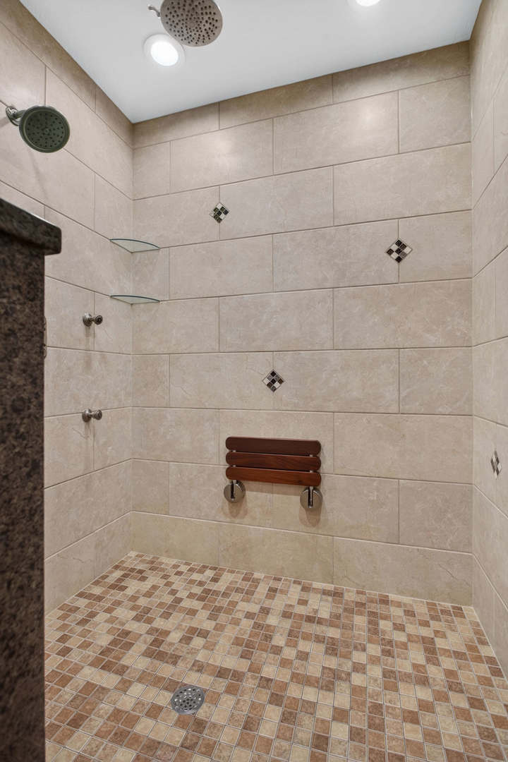 4580 Tanglewood Road Bettendorf, IA 52722 - Photo 37 of 76