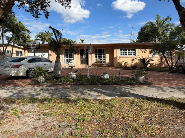 $698,500 | 5365 West 14th Lane, Hialeah, FL 33012