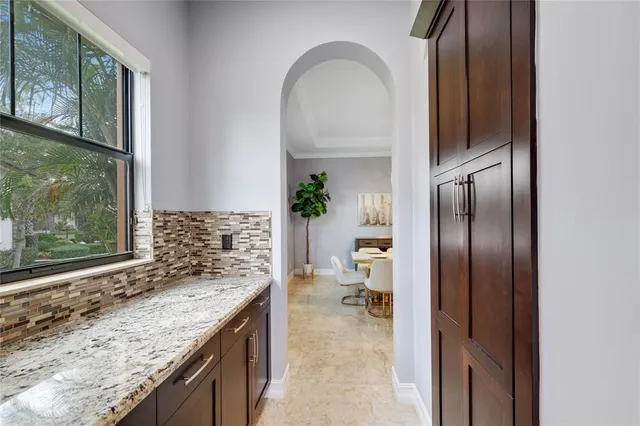 $2,199,999 | 11000 Watercrest Circle East, Parkland, FL 33076