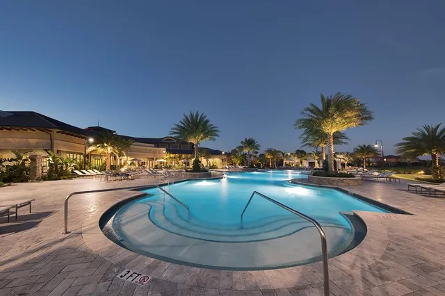 $2,199,999 | 11000 Watercrest Circle East, Parkland, FL 33076