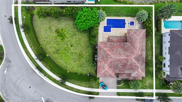 $2,199,999 | 11000 Watercrest Circle East, Parkland, FL 33076