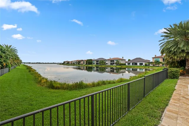 $2,199,999 | 11000 Watercrest Circle East, Parkland, FL 33076