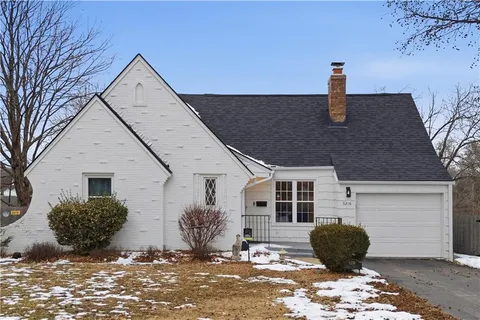 $300,000 | 5218 North Spruce Avenue, Kansas City, MO 64119
