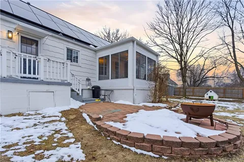 $300,000 | 5218 North Spruce Avenue, Kansas City, MO 64119