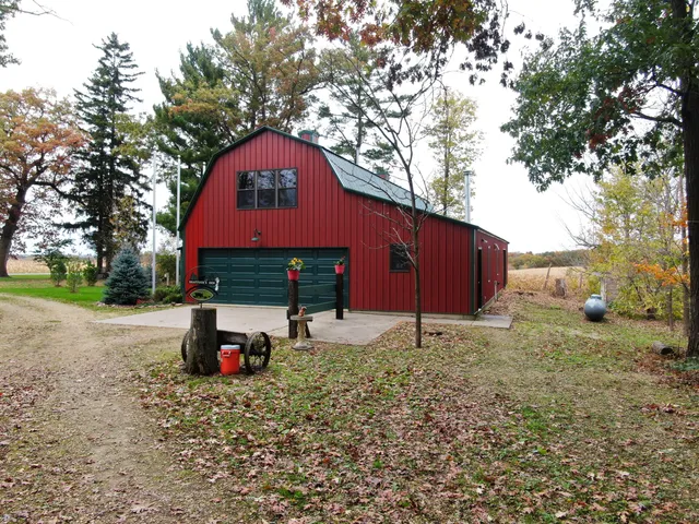 $400,000 | S1814 Mast Road, Coon, WI 54667