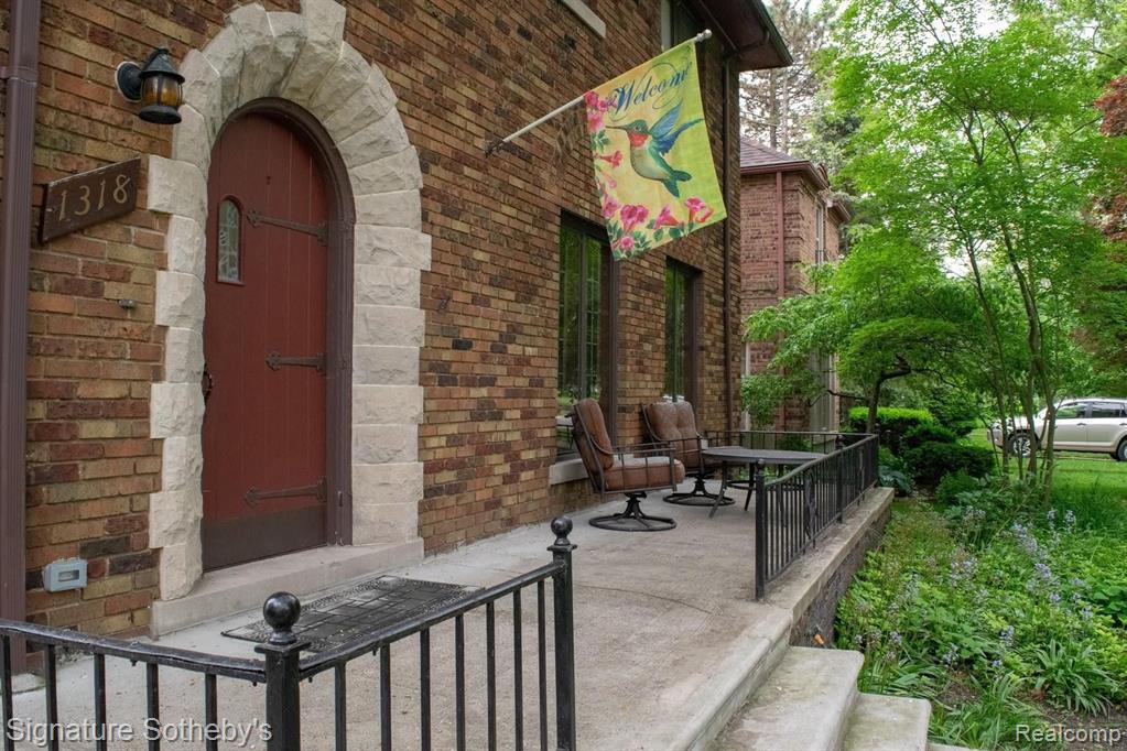 1318 Audubon Road Grosse Pointe Park, MI 48230 - Photo 2 of 35