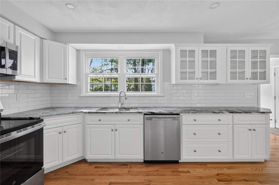1 Angell Road Lincoln, RI 02865 - Photo 4 of 25