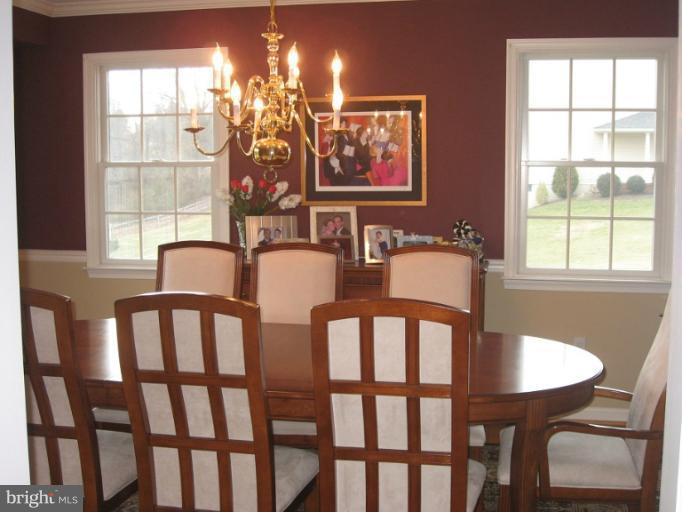 1683 Green Mill Road Finksburg, MD 21048 - Photo 10 of 29 Dining Room