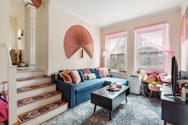 $2,300 | 15 University Road, Unit 42, Brookline, MA 02445