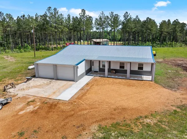 $389,000 | 3285 Summit Drive Southwest, Bogue Chitto, MS 39629