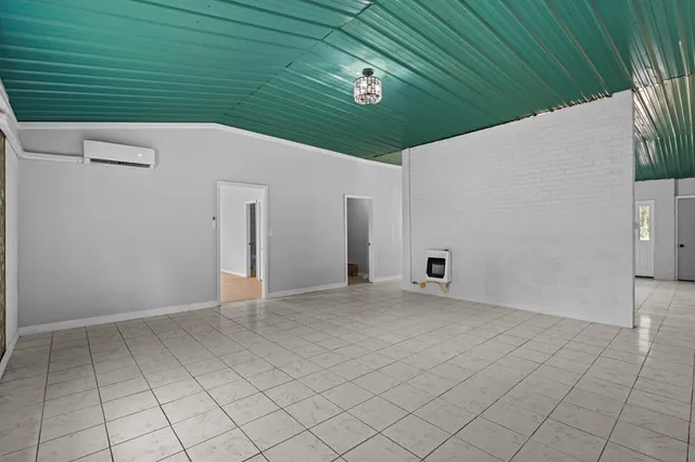 $399,000 | 3285 Summit Drive Southwest, Bogue Chitto, MS 39629