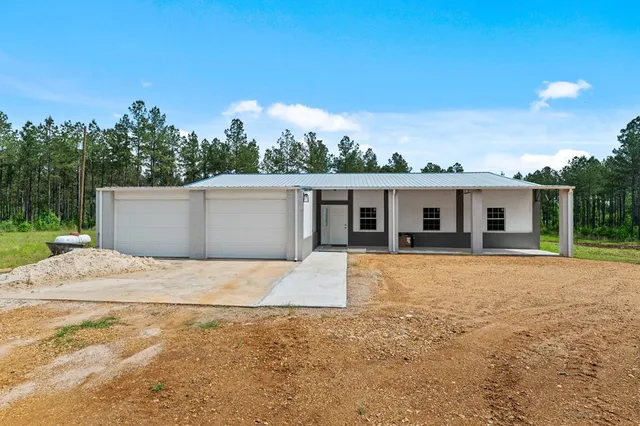 $399,000 | 3285 Summit Drive Southwest, Bogue Chitto, MS 39629