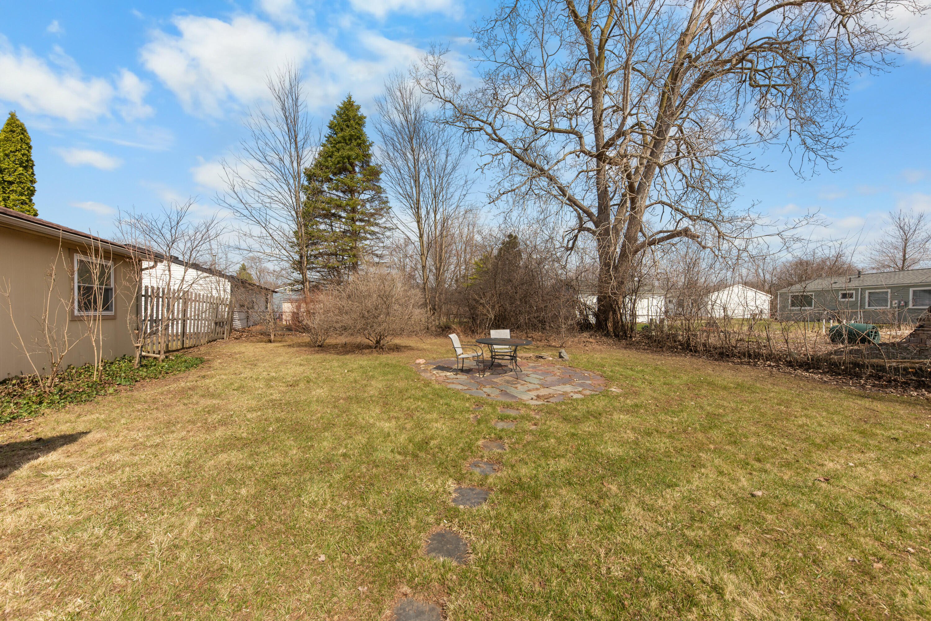 2 Faust Court Ann Arbor, MI 48108 - Photo 23 of 31 00__26