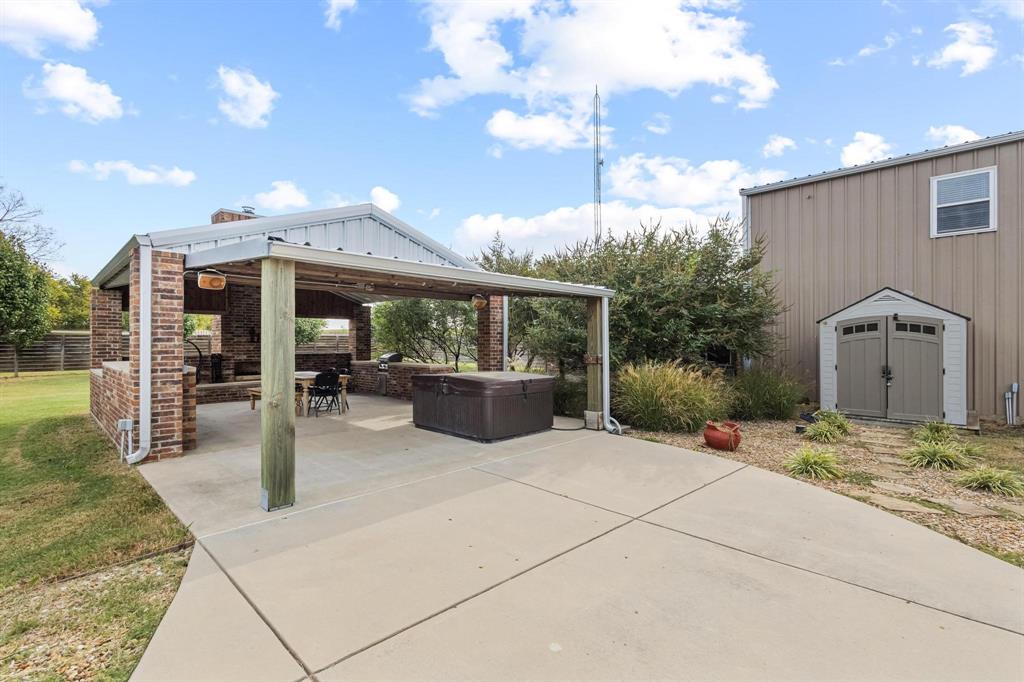 595 Pleasant Home Road Sherman, TX 75092 - Photo 30 of 40 a view of a chairs and tables in the patio