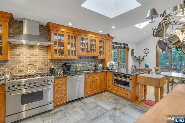 $1,225,000 | 18 Bayberry Drive, Montvale, NJ 07645