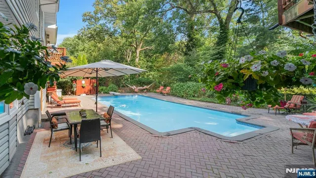 $1,225,000 | 18 Bayberry Drive, Montvale, NJ 07645