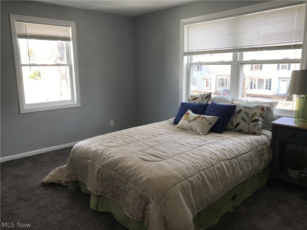 1104 Argonne Road Cleveland, OH 44121 - Photo 7 of 16