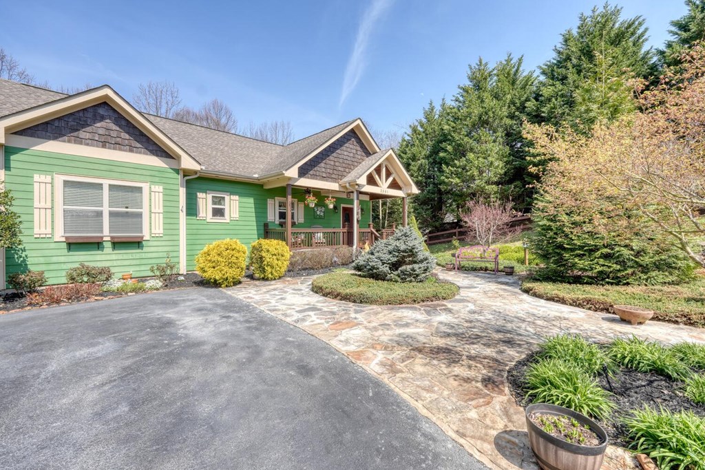 2561 Dune Road Hiawassee, GA 30546 - Photo 2 of 71