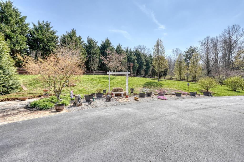 2561 Dune Road Hiawassee, GA 30546 - Photo 7 of 71