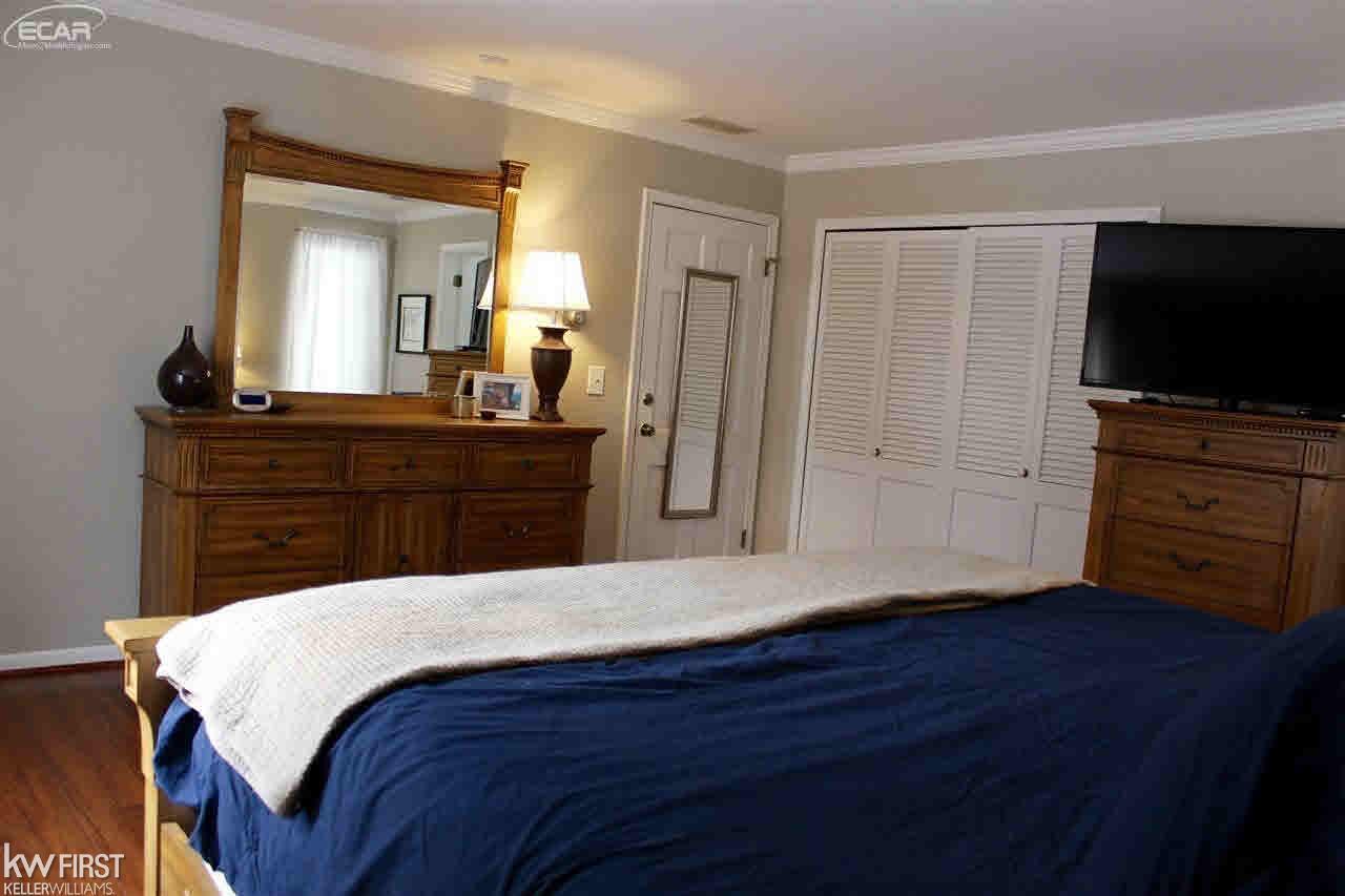 5422 Provincial Road Grand Blanc, MI 48439 - Photo 35 of 68 21410973-34.JPG