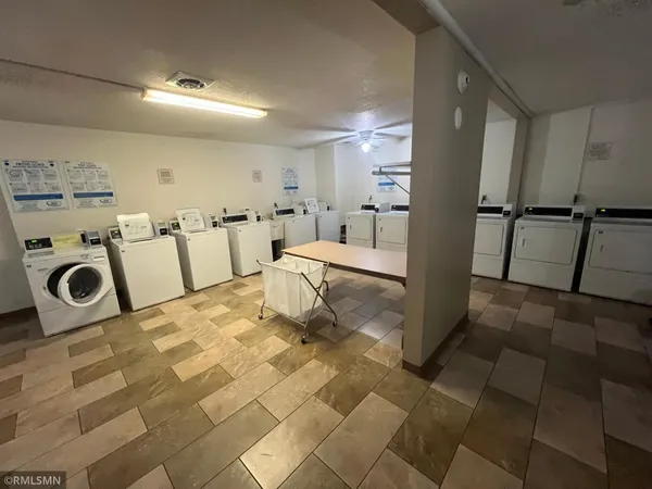 $109,900 | 401 East Burnsville Parkway, Unit 334, Burnsville, MN 55337