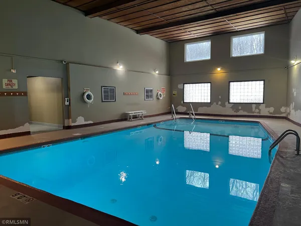 $109,900 | 401 East Burnsville Parkway, Unit 334, Burnsville, MN 55337