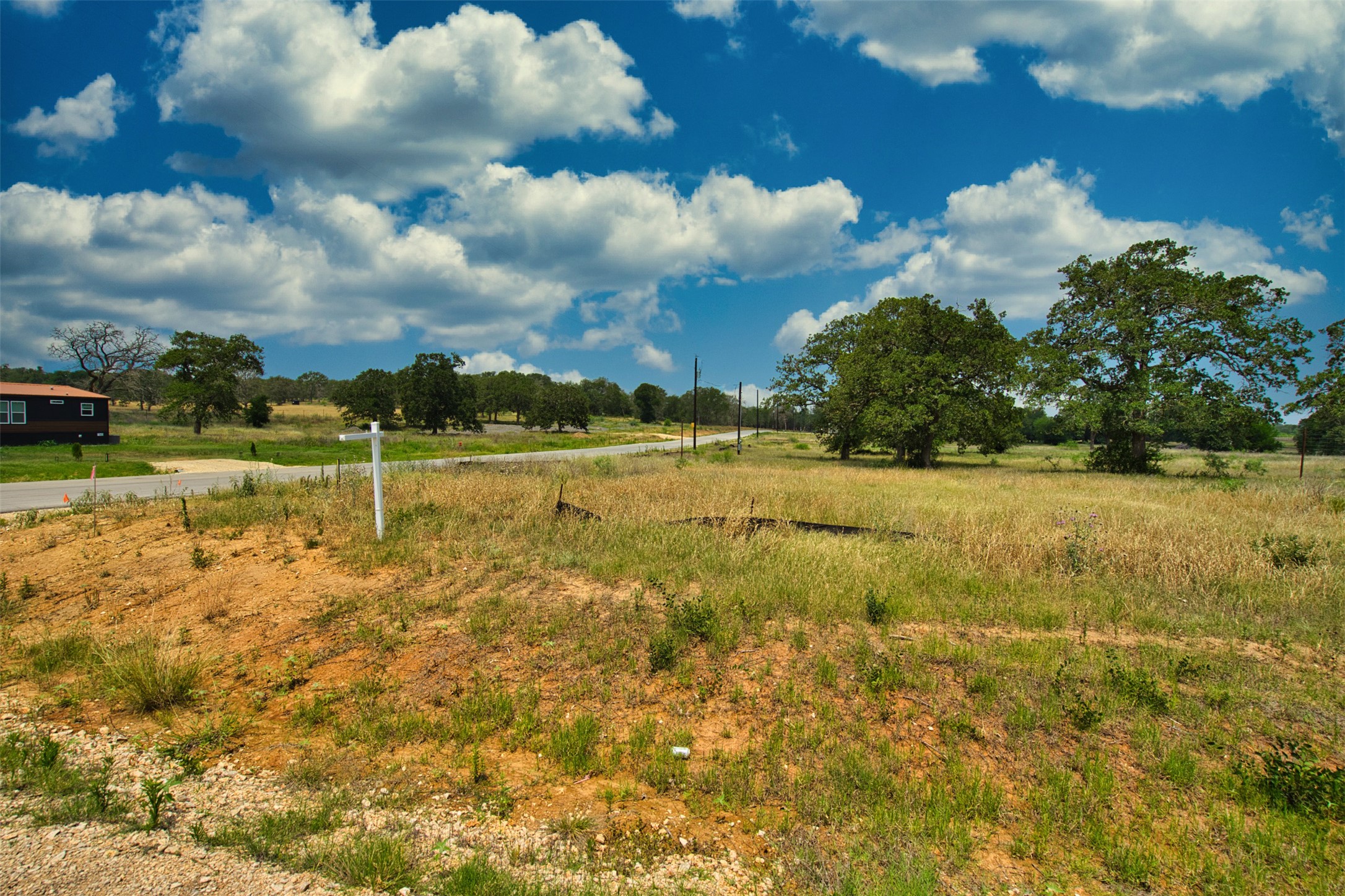 1067 Ferguson Loop Dale Dale, TX 78616 - Photo 8 of 15 a view of a garden