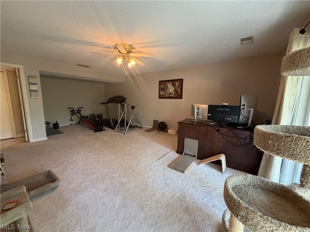 4648 Oak Point Road Lorain, OH 44053 - Photo 24 of 33