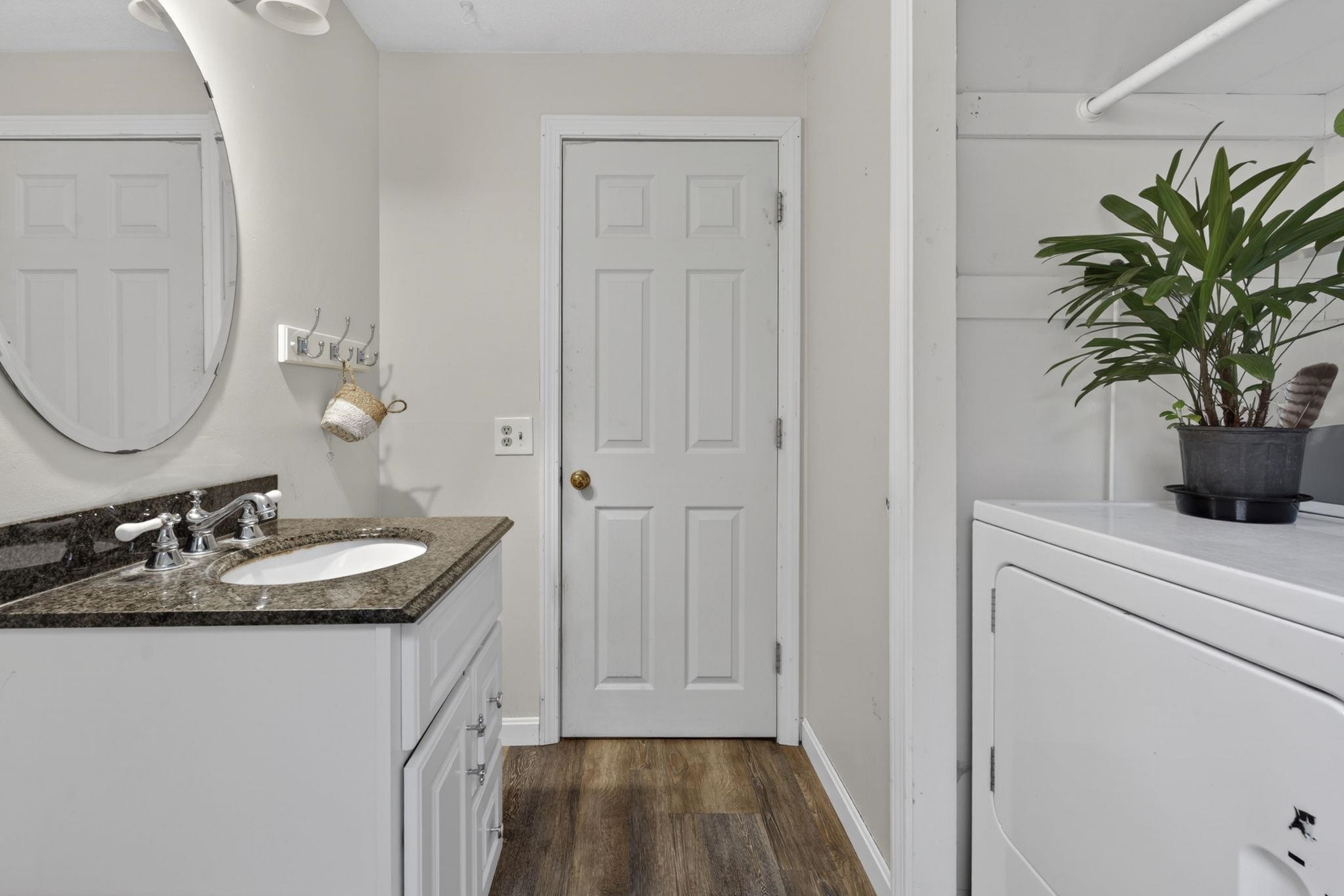 172 Warner Hill Road Derry, NH 03038 - Photo 12 of 39