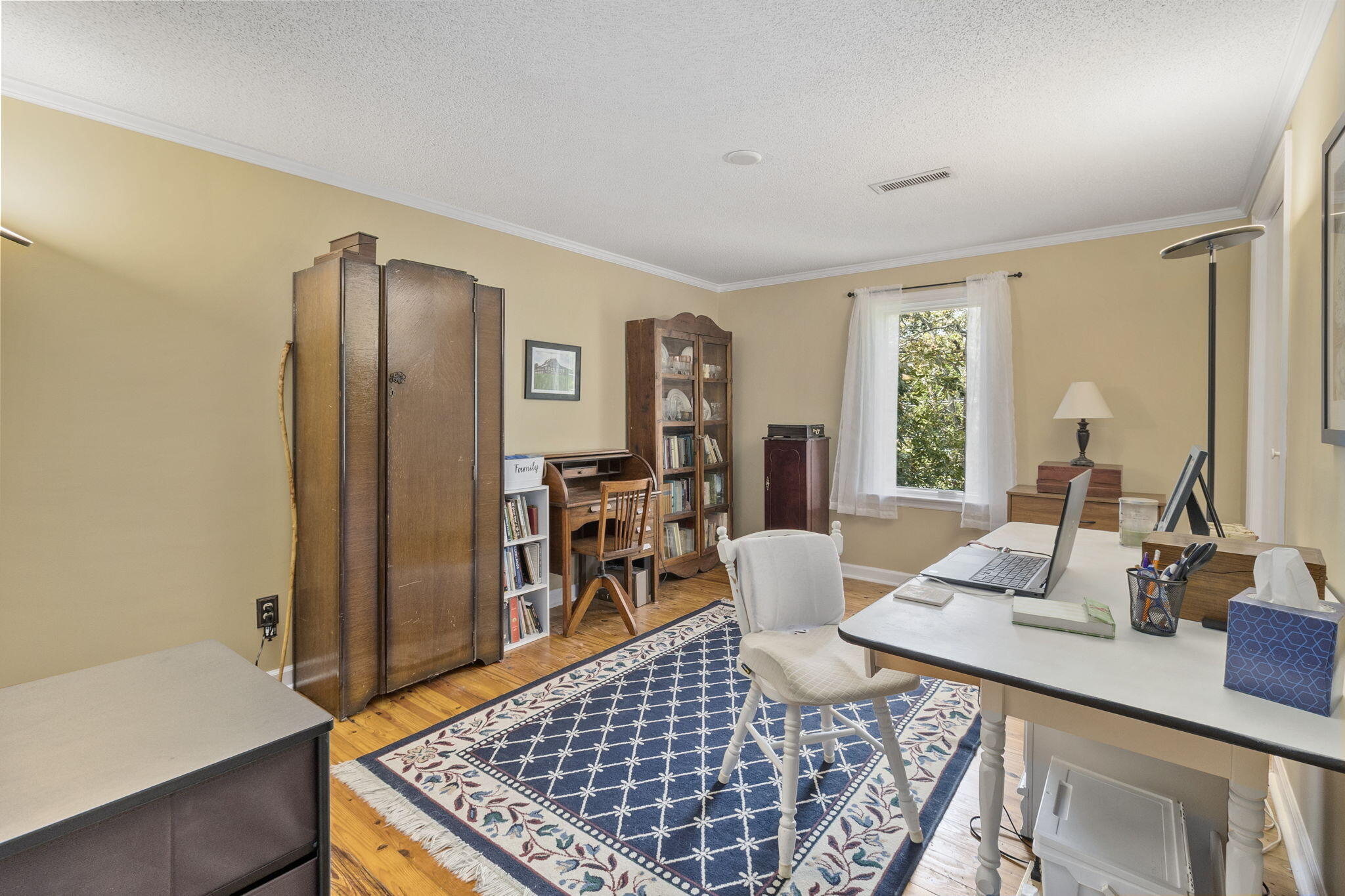 905 Ridgeway Avenue Signal Mountain, TN 37377 - Photo 35 of 51 Bedroom 4