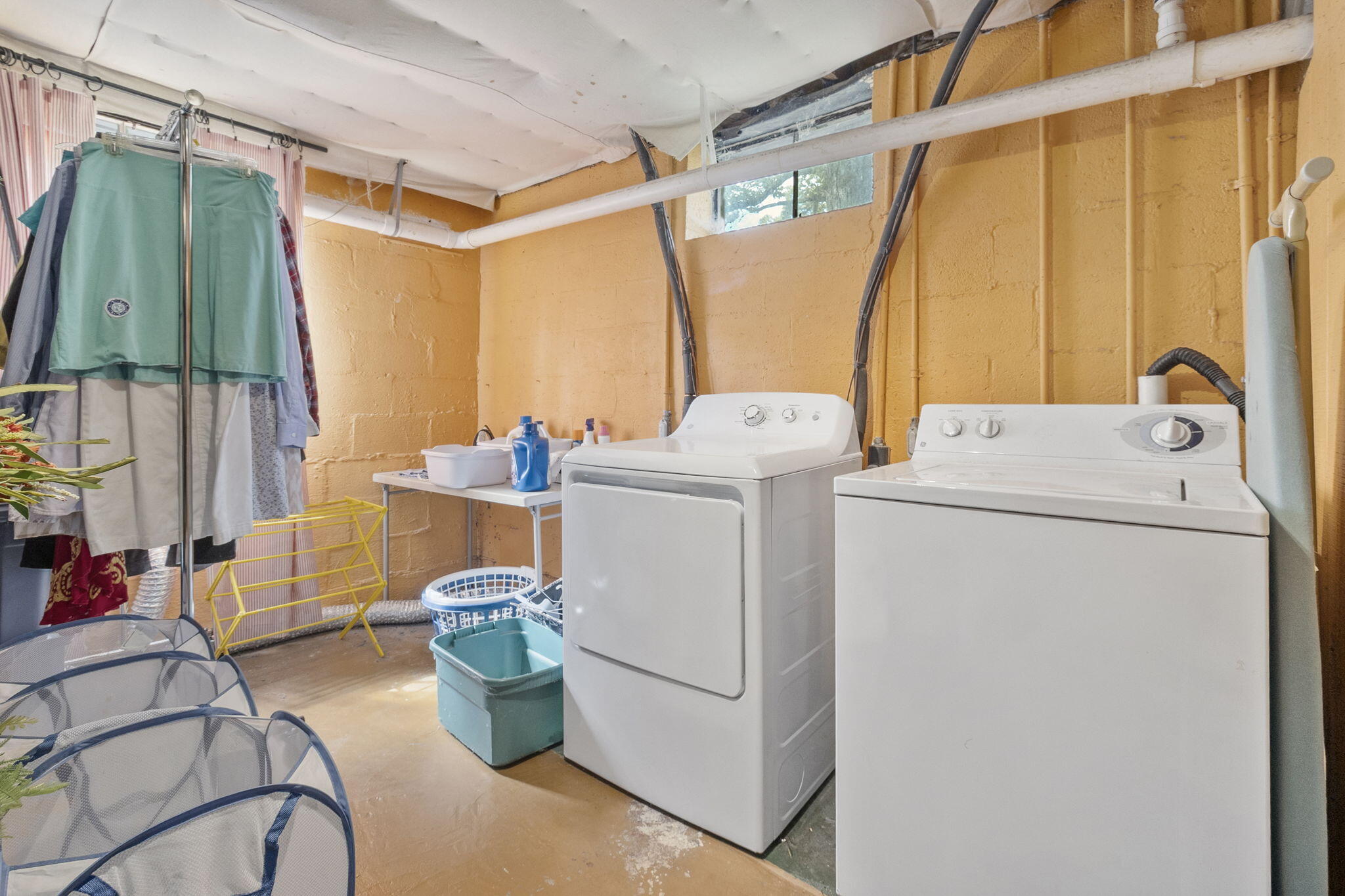 905 Ridgeway Avenue Signal Mountain, TN 37377 - Photo 44 of 51 Laundry