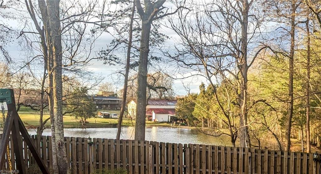 326 Carter Ridge Drive Reidsville, NC 27320 - Photo 5 of 46